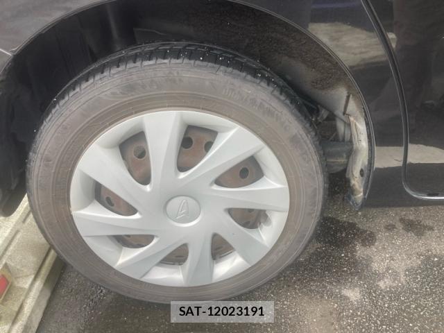 Daihatsu TANTO 2013-11 8831973-7