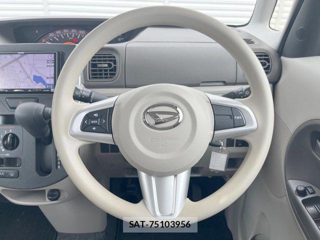 Daihatsu TANTO 2018-12 8831953-10