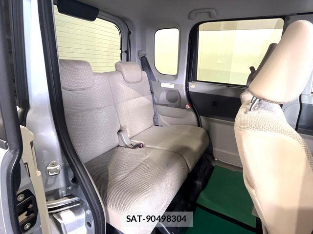 Daihatsu TANTO 2015-09 8831970-8