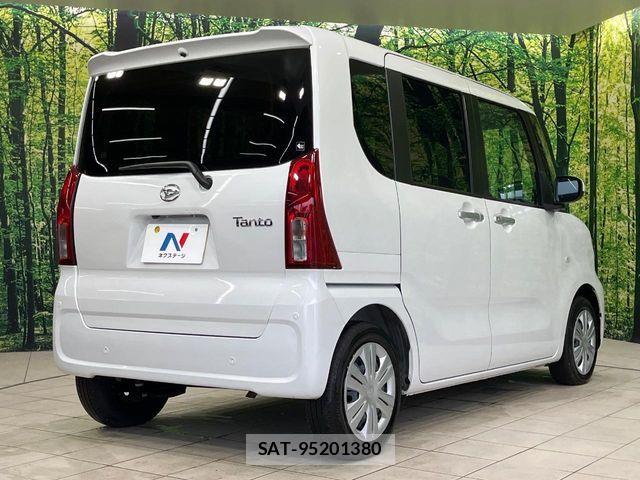 Daihatsu TANTO 2025-04 8831951-16