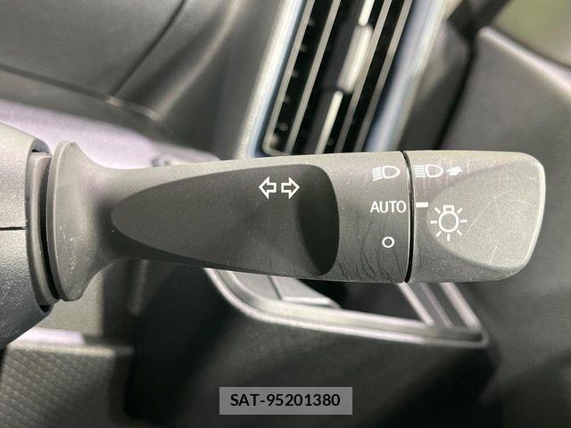 Daihatsu TANTO 2025-04 8831951-5