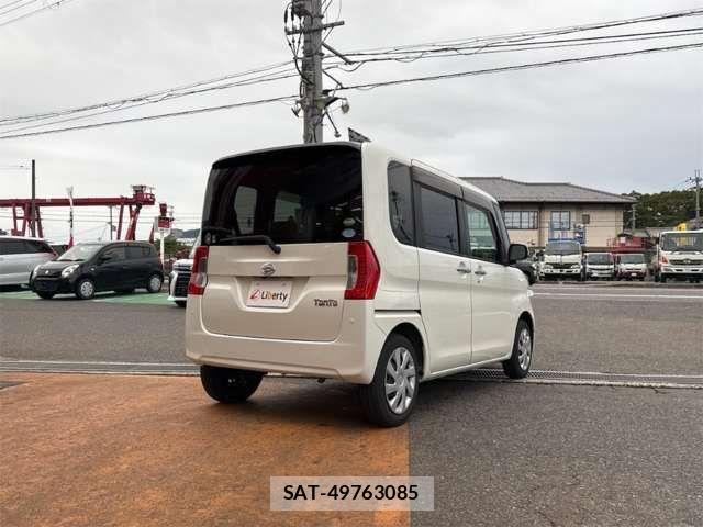 Daihatsu TANTO 2015-09 8831955-13