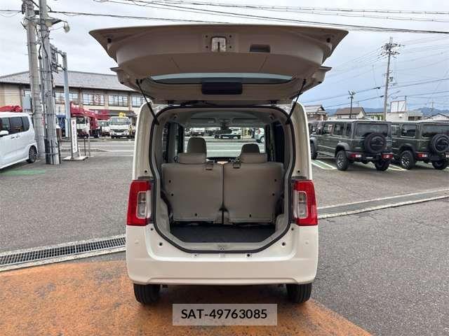 Daihatsu TANTO 2015-09 8831955-16