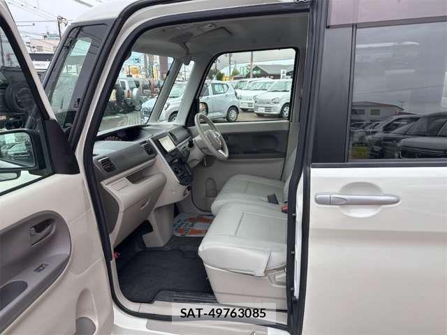 Daihatsu TANTO 2015-09 8831955-19