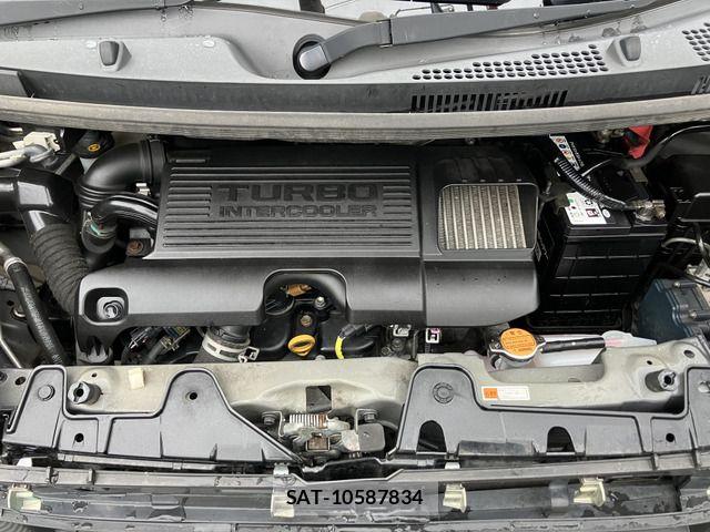 Daihatsu TANTO 2017-06 8831956-9