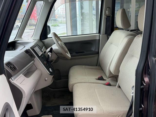 Daihatsu TANTO 2013-12 8831963-3