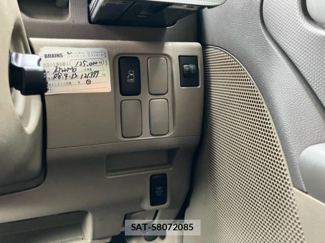 Daihatsu TANTO 2011-03 8850843-15