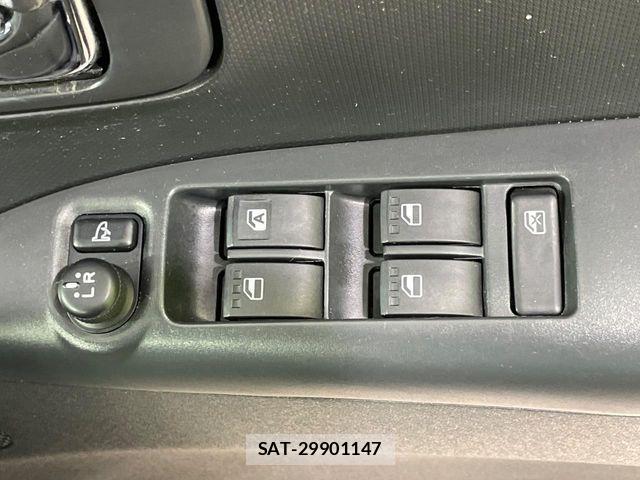 Daihatsu TANTO 2013-09 8850836-6