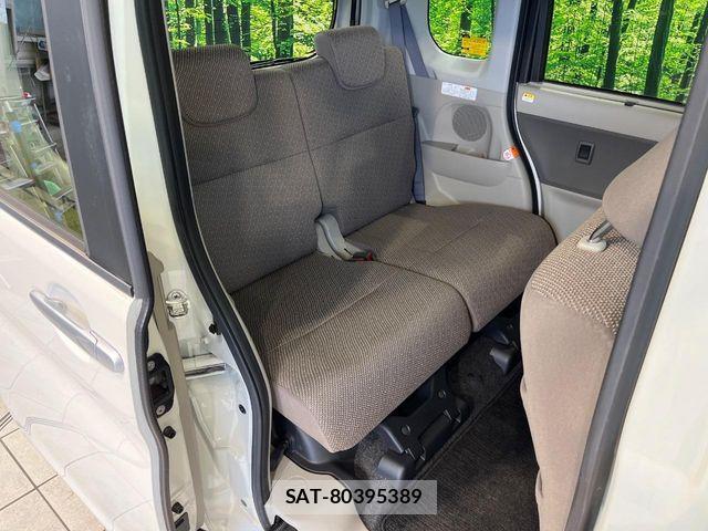 Daihatsu TANTO 2018-02 8850824-8