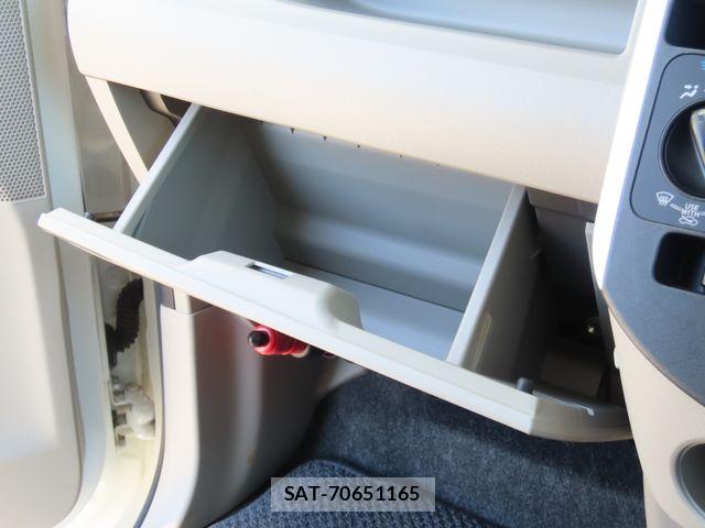 Daihatsu TANTO 2019-04 8850828-25