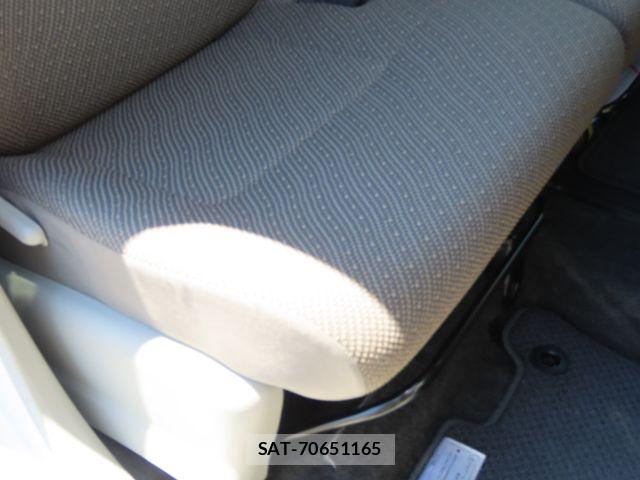 Daihatsu TANTO 2019-04 8850828-27