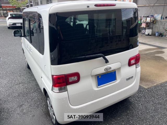 Daihatsu TANTO 2011-08 8850842-1