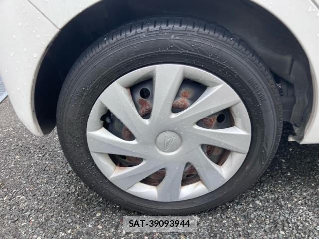 Daihatsu TANTO 2011-08 8850842-5