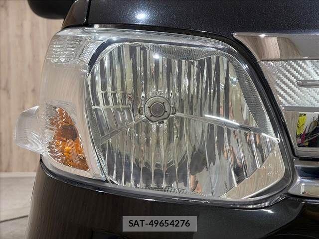 Daihatsu TANTO 2018-11 8850829-21