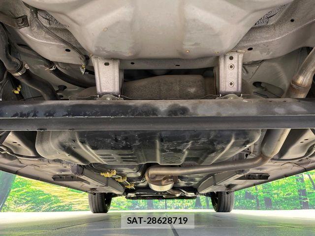 Daihatsu TANTO 2017-11 8850826-18