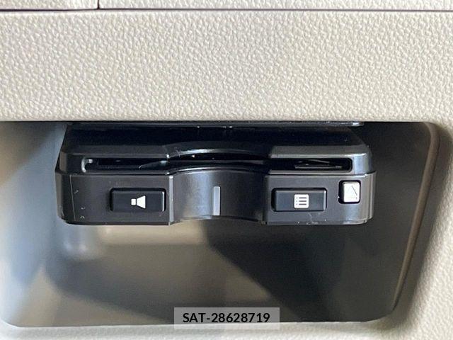 Daihatsu TANTO 2017-11 8850826-6