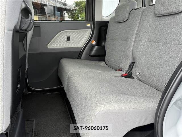 Daihatsu TANTO 2019-11 8850830-17