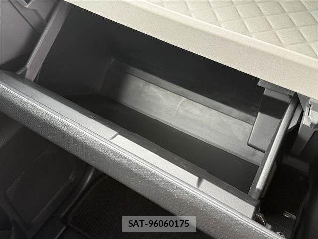 Daihatsu TANTO 2019-11 8850830-24