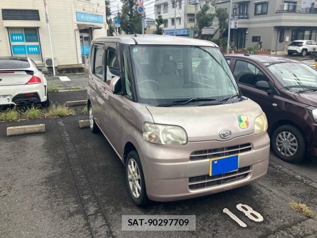 Daihatsu TANTO 2010-10 8872227-0