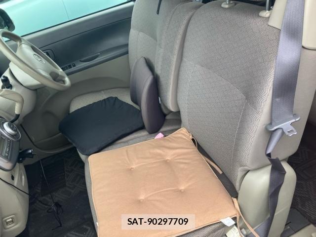 Daihatsu TANTO 2010-10 8872227-11