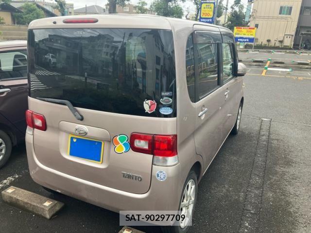 Daihatsu TANTO 2010-10 8872227-2