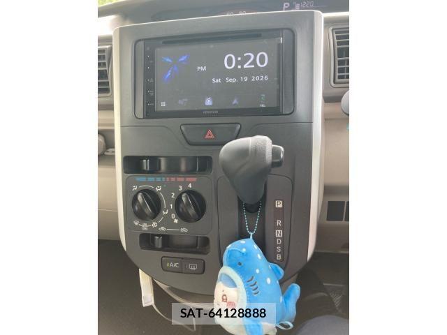 Daihatsu TANTO 2014-12 8882517-16
