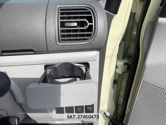 Daihatsu TANTO 2014-05 8882507-17