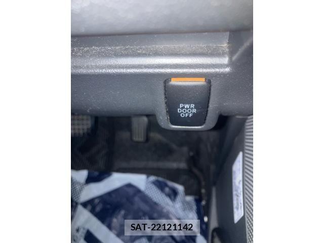 Daihatsu TANTO 2013-06 8882519-17