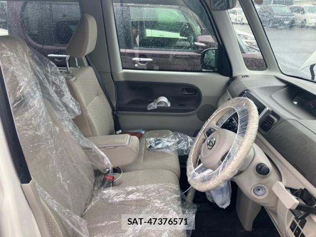 Daihatsu TANTO 2015-09 8882514-16