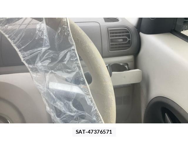 Daihatsu TANTO 2015-09 8882514-27