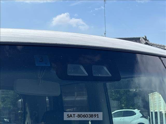 Daihatsu TANTO 2018-03 8882500-9