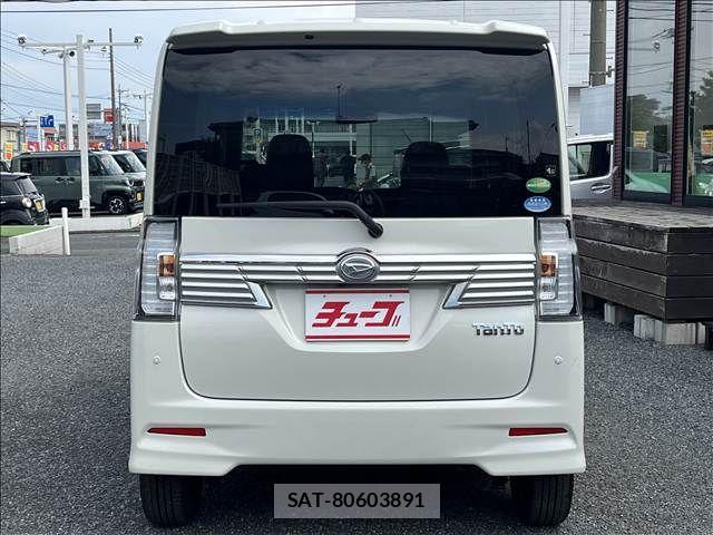 Daihatsu TANTO 2018-03 8882500-11