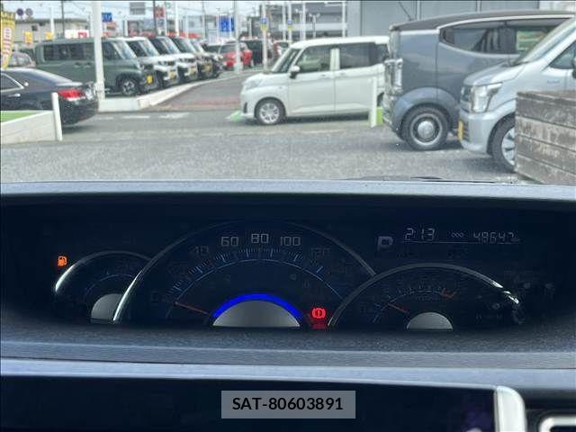 Daihatsu TANTO 2018-03 8882500-21