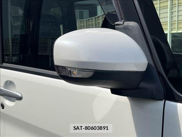 Daihatsu TANTO 2018-03 8882500-7