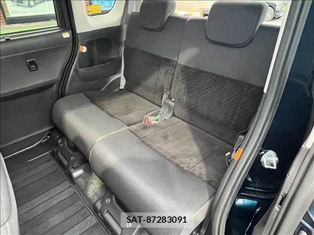 Daihatsu TANTO 2019-05 8882501-12