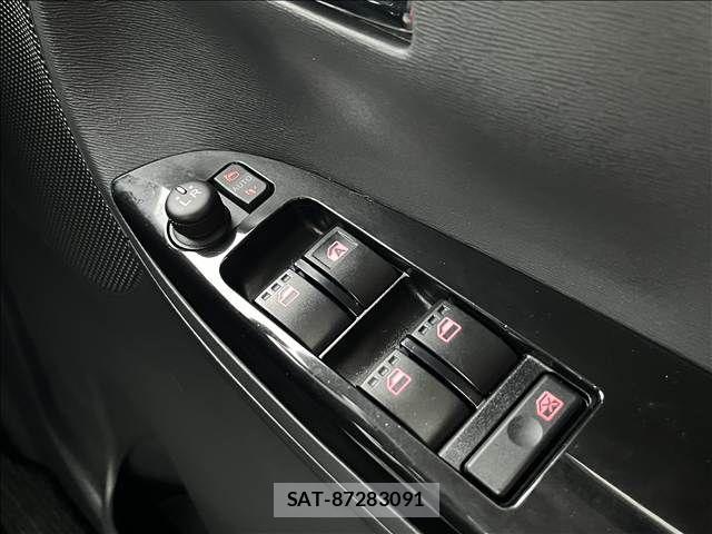 Daihatsu TANTO 2019-05 8882501-20