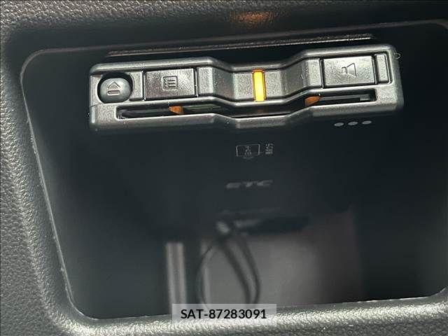 Daihatsu TANTO 2019-05 8882501-22