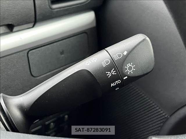 Daihatsu TANTO 2019-05 8882501-23