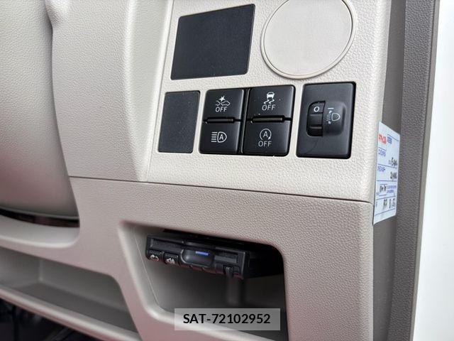 Daihatsu TANTO 2018-09 8882503-18