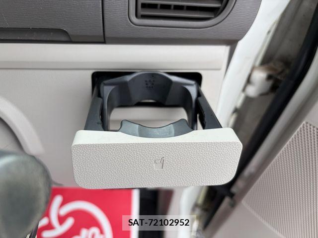 Daihatsu TANTO 2018-09 8882503-23
