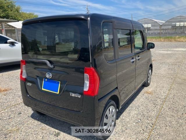 Daihatsu TANTO 2014-08 8882513-5