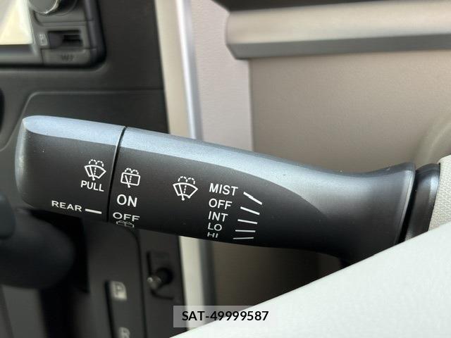 Daihatsu TANTO 2014-03 8882509-17