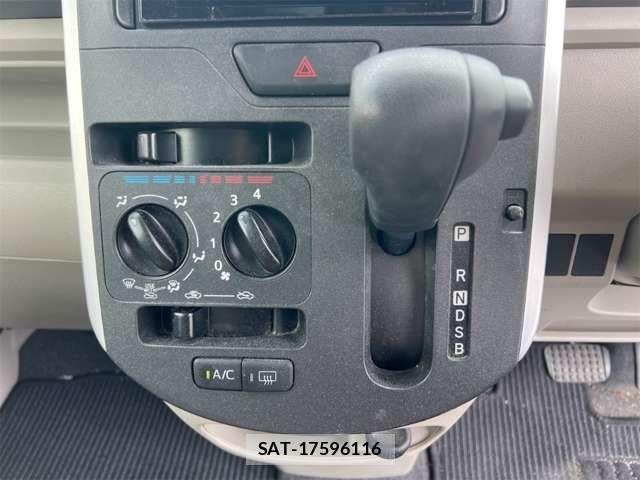 Daihatsu TANTO 2017-09 8882504-2
