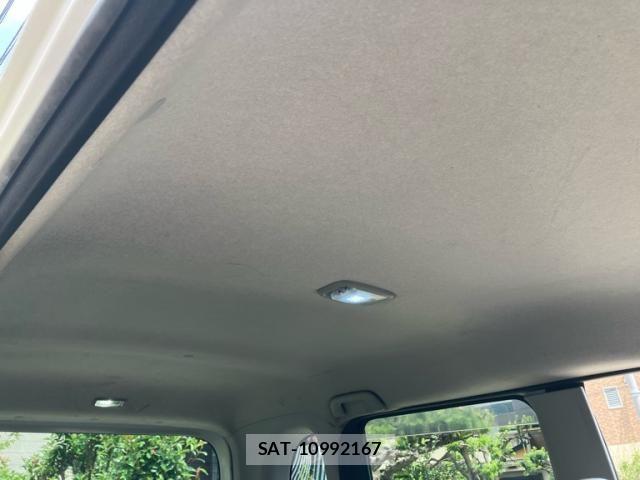 Daihatsu TANTO 2010-02 8882520-11