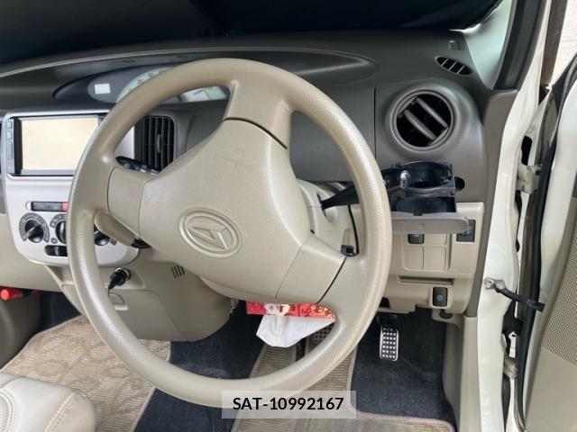 Daihatsu TANTO 2010-02 8882520-12