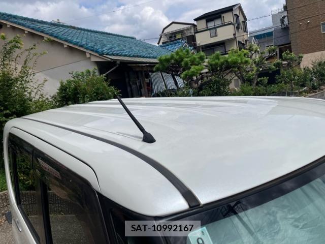 Daihatsu TANTO 2010-02 8882520-3