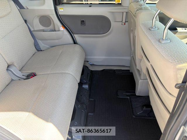 Daihatsu TANTO 2014-08 8884454-17