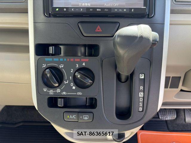 Daihatsu TANTO 2014-08 8884454-22