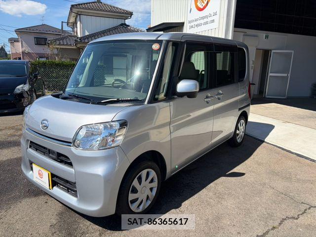 Daihatsu TANTO 2014-08 8884454-2