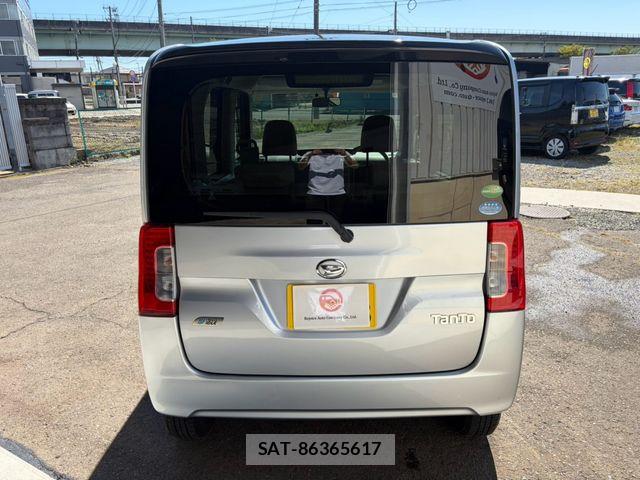 Daihatsu TANTO 2014-08 8884454-5